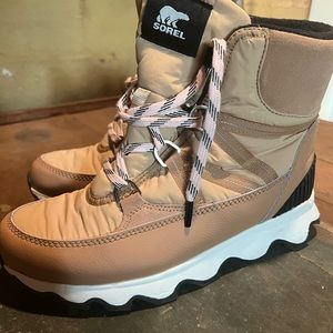 Women’s sorel boots